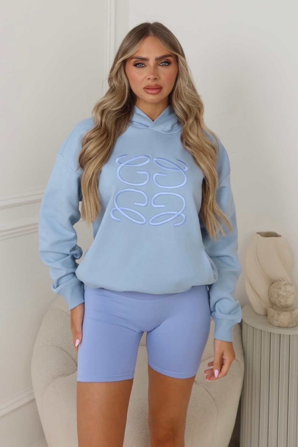 Meike | Stickerei Hoodie & Radshorts
