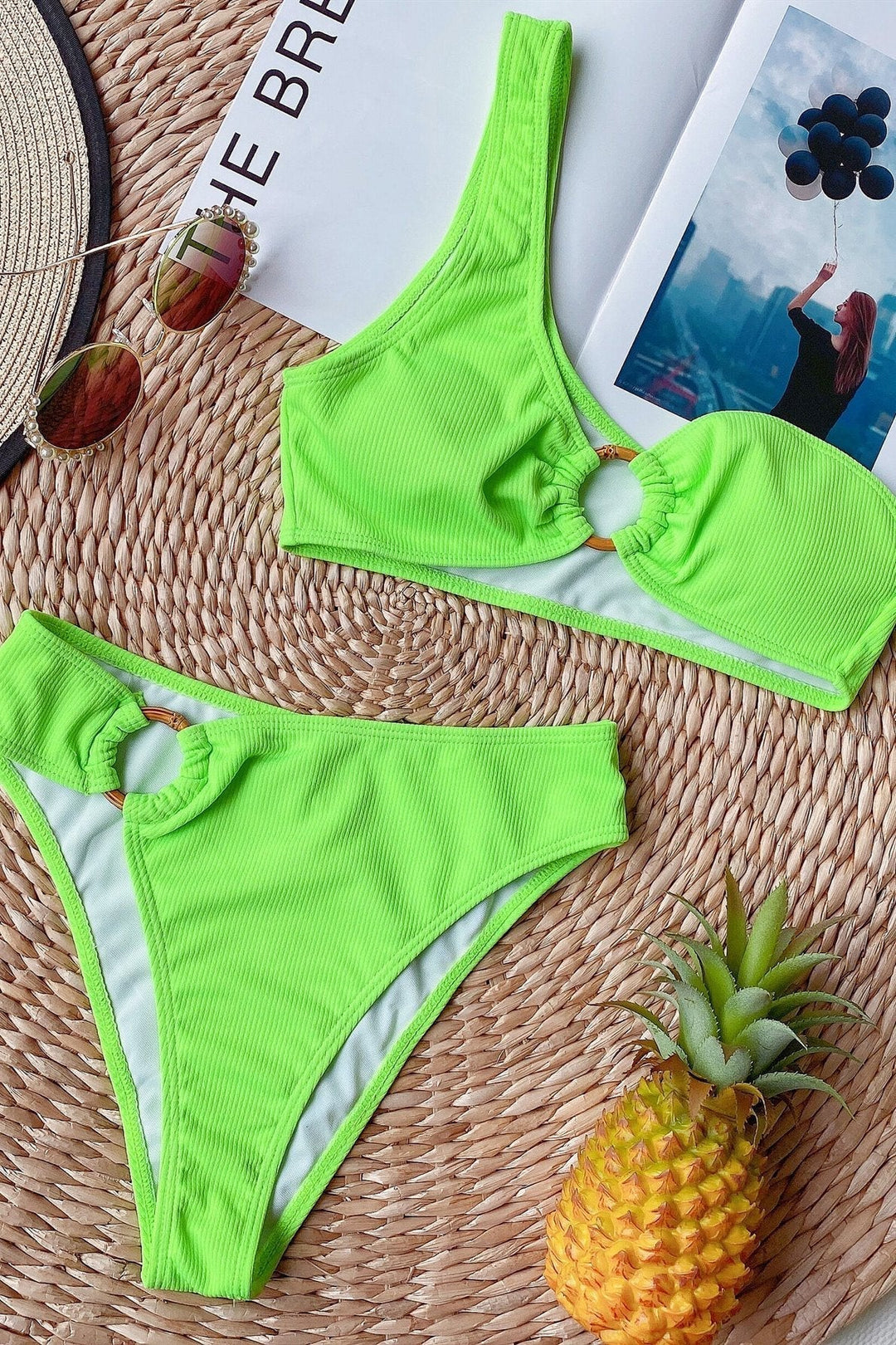 Ulyra | Asymmetrischer Bikini mit hoher Taille