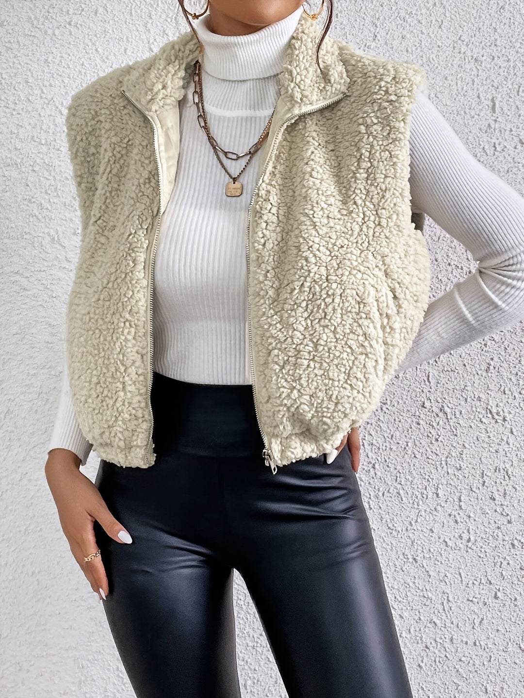Briallen | Weicher Teddy Bodywarmer mit hohem Kragen