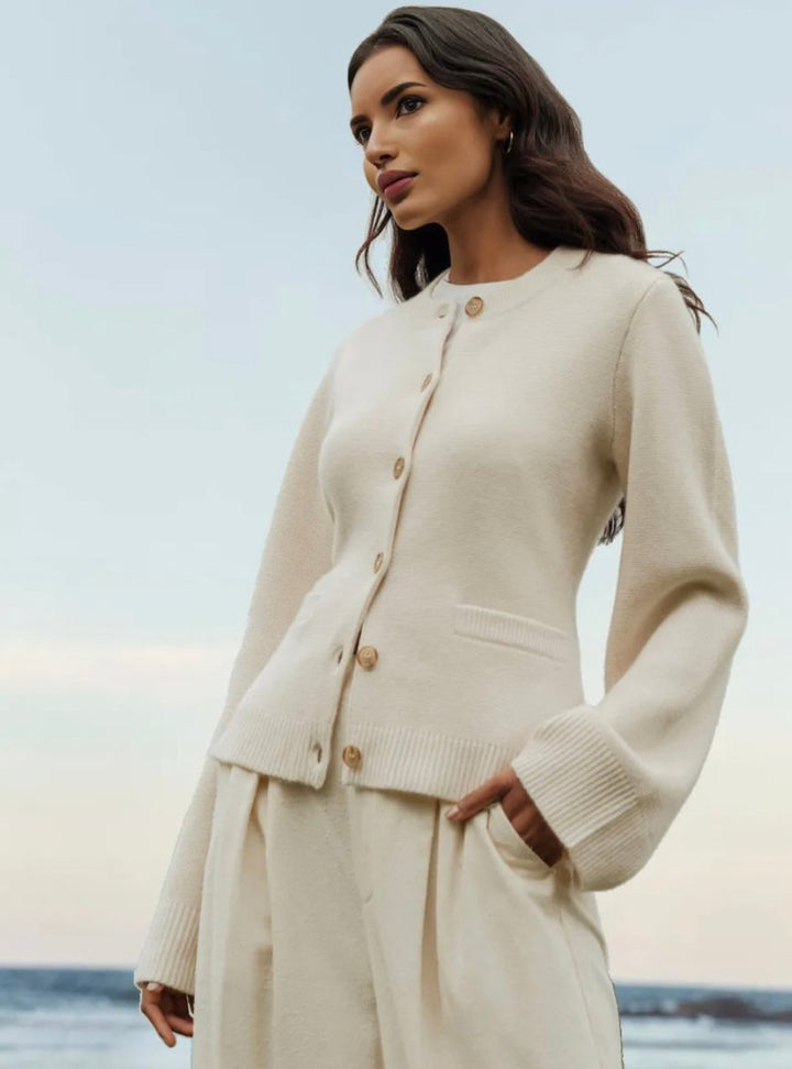 Gen | Weiche Strickjacke mit Knöpfen