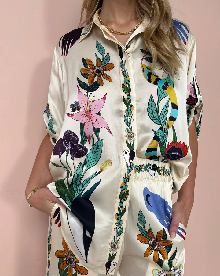 Calluna | Zweiteiliges Set aus Satin mit Graffitidruck für Frauen