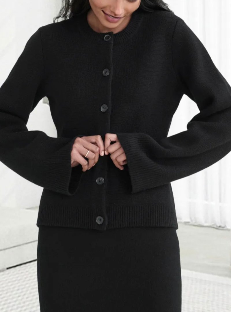 Gen | Weiche Strickjacke mit Knöpfen