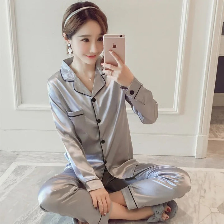 Hilaria | Seidensatin Damenpyjamas