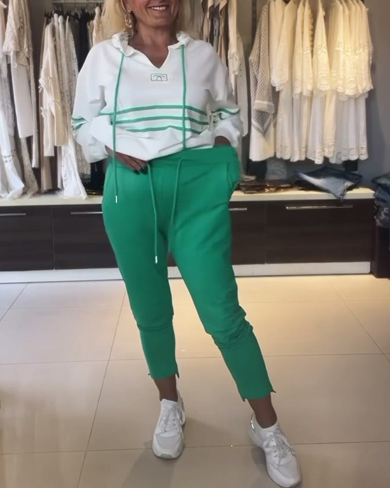 Ilena | Gestreifte Hose und Kapuzenjacke im Set