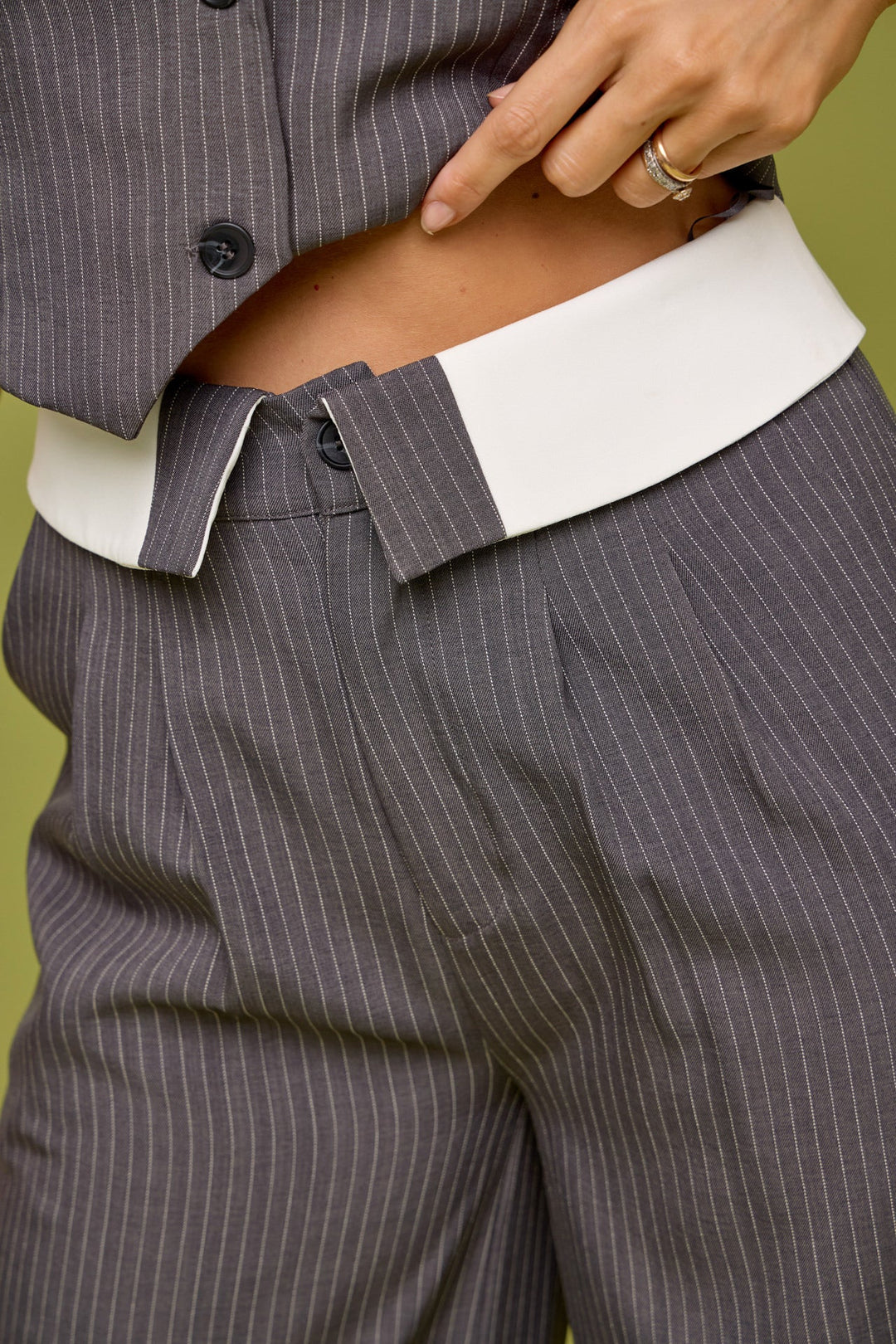Winara | Gestreiftes Weste-und-Hose-Set