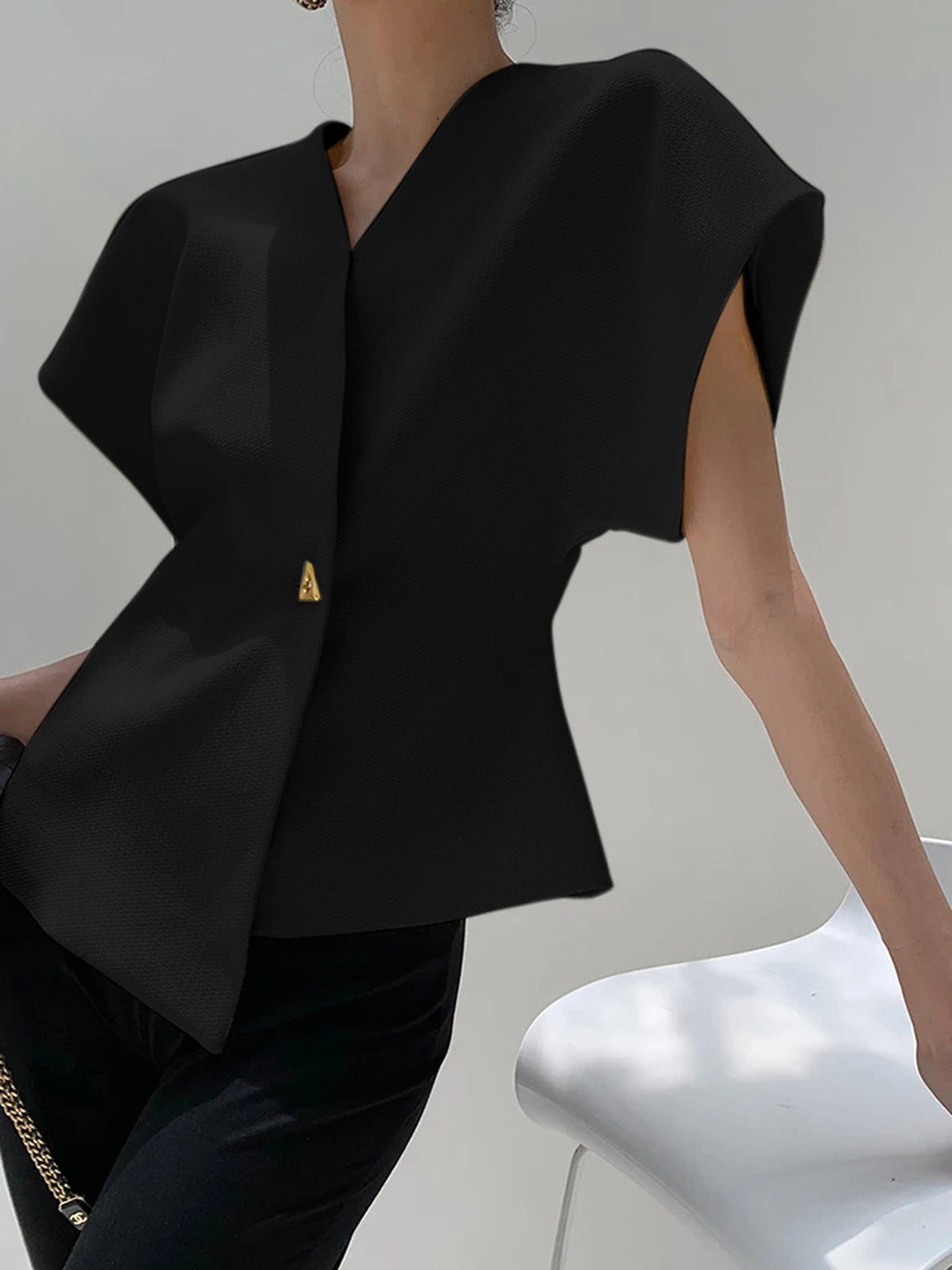 Delphia | Modische Bluse mit V-Ausschnitt und Knopfleiste