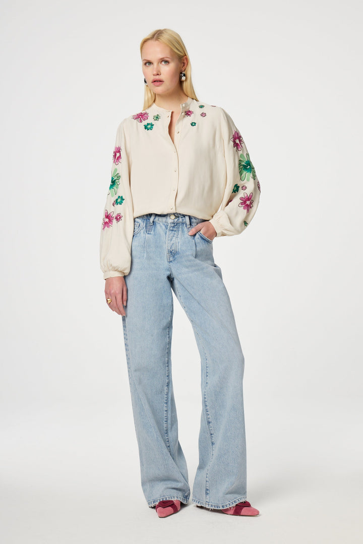 Bettina | Elegante Bluse mit Stickerei