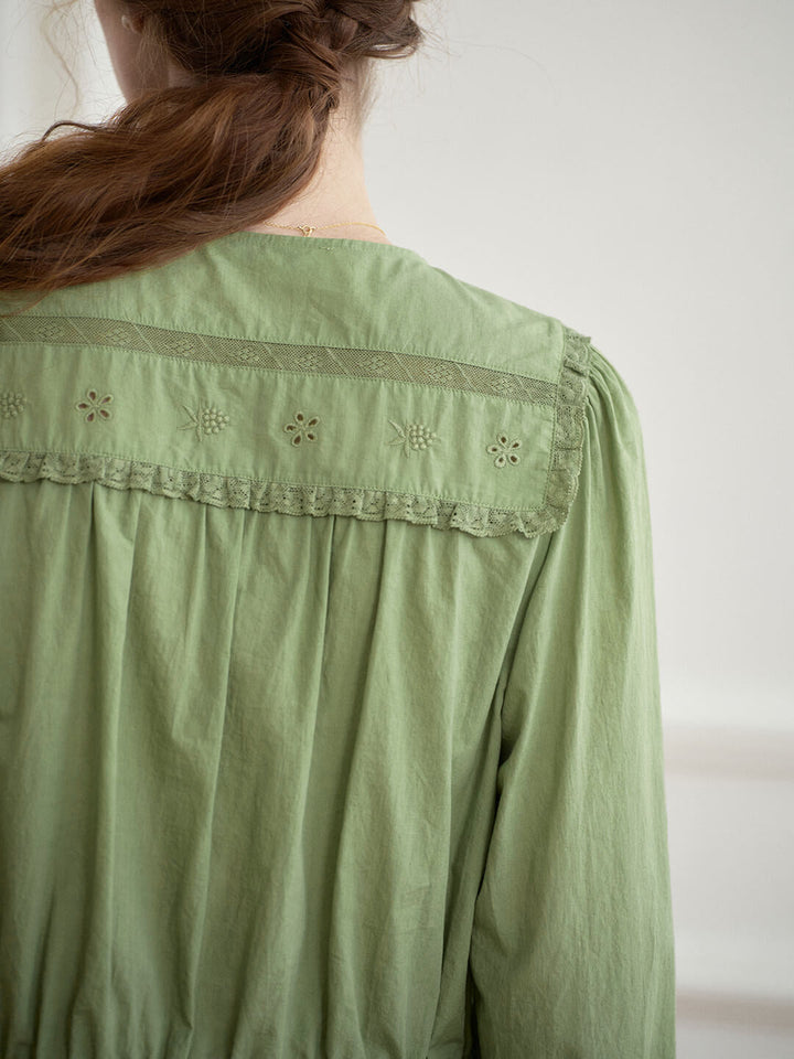 Ylva | Spitzenbluse mit Stickerei