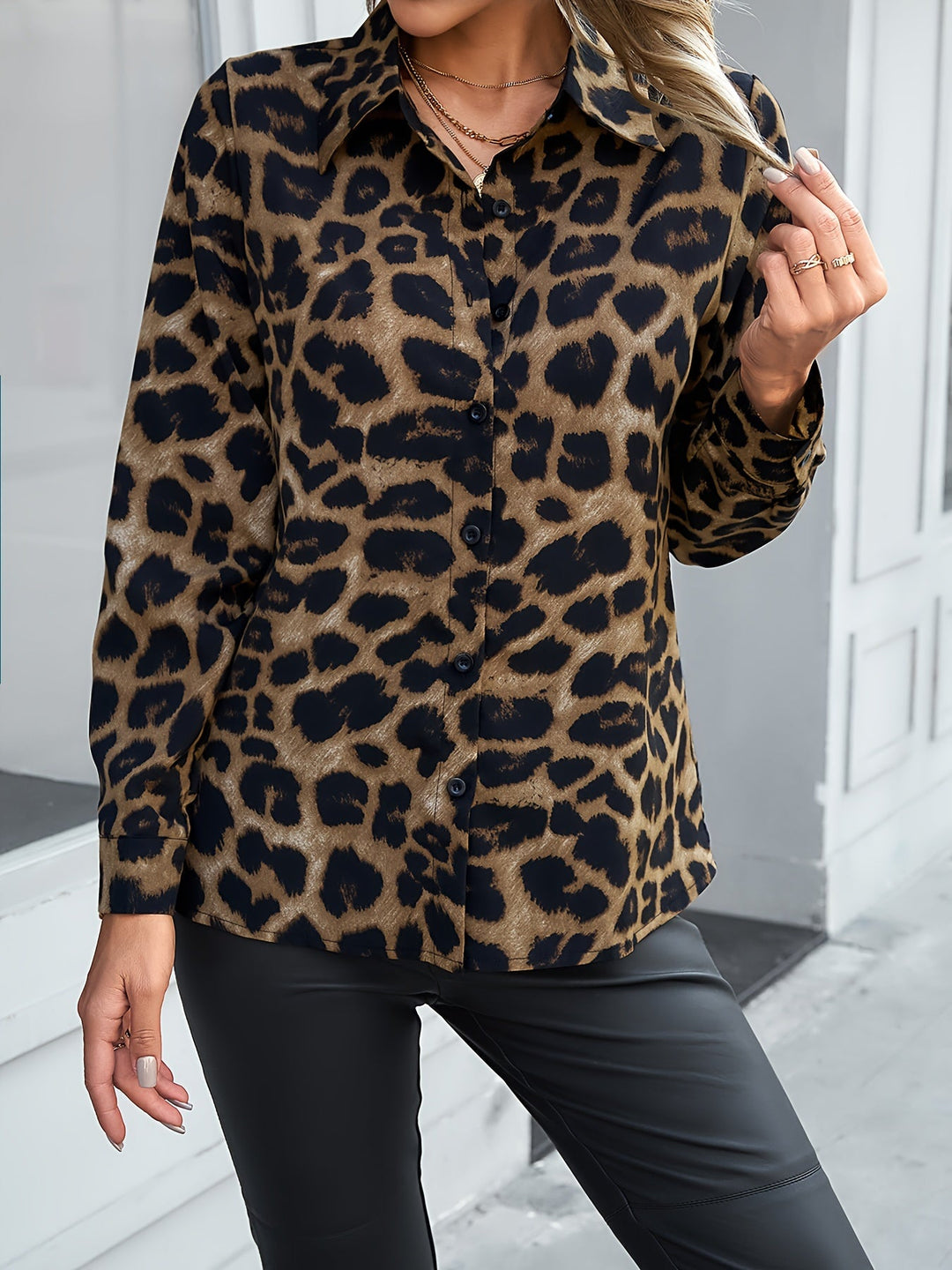 Roselind | Eleganter Leoparden-Blusenstil Damen