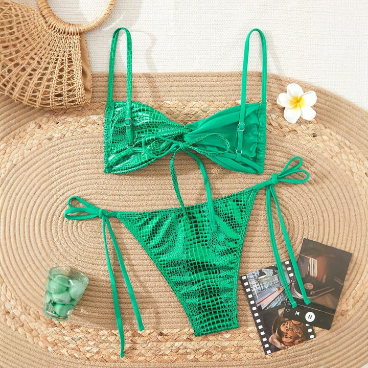 Avelora | Leichte Bikini-Set mit Details