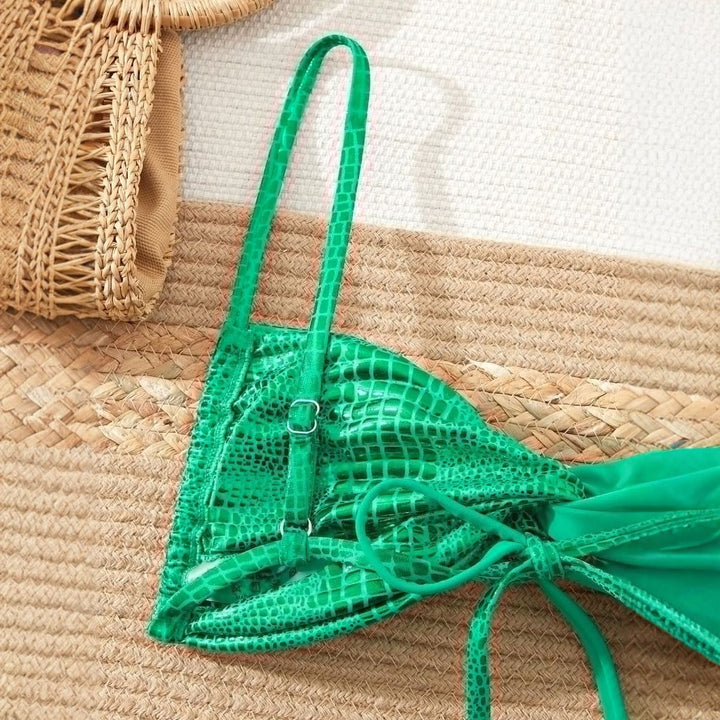 Avelora | Leichte Bikini-Set mit Details
