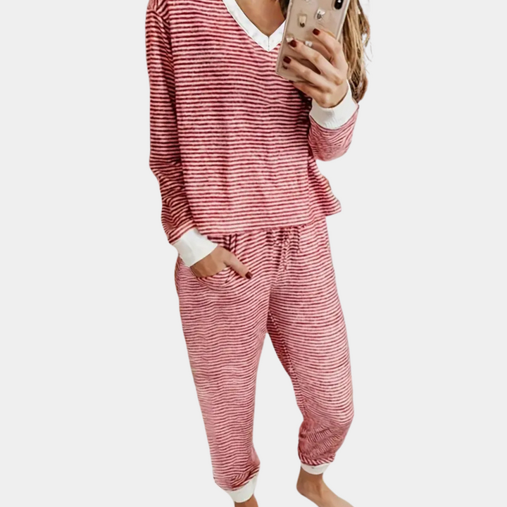 Hildegunn | Klassisches Pyjama-Set für Frauen