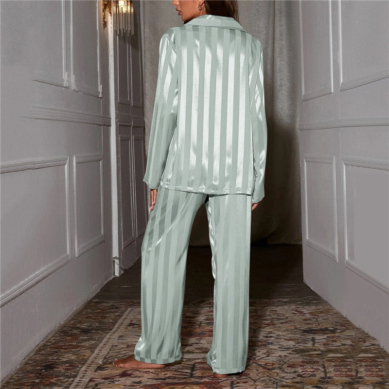 Rohine | Bequemes, lockeres Seidensatin-Pyjama-Set für Frauen