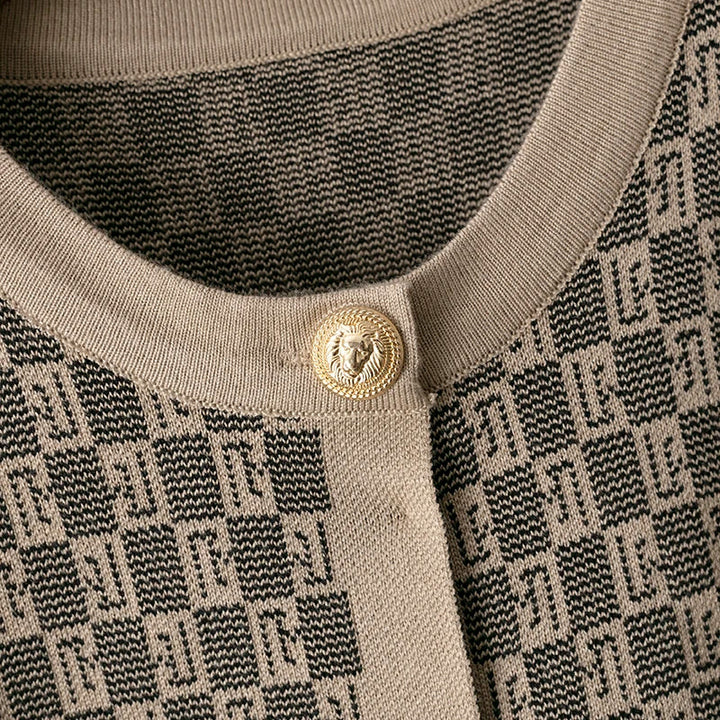 Avenly | Dreiteiliges Strickset mit Goldknöpfen
