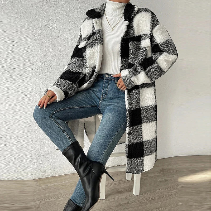 Leasha | Lässige karierte lange Jacke aus Lammwolle Damenjacke