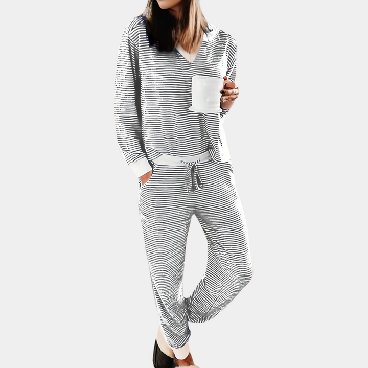 Hildegunn | Klassisches Pyjama-Set für Frauen