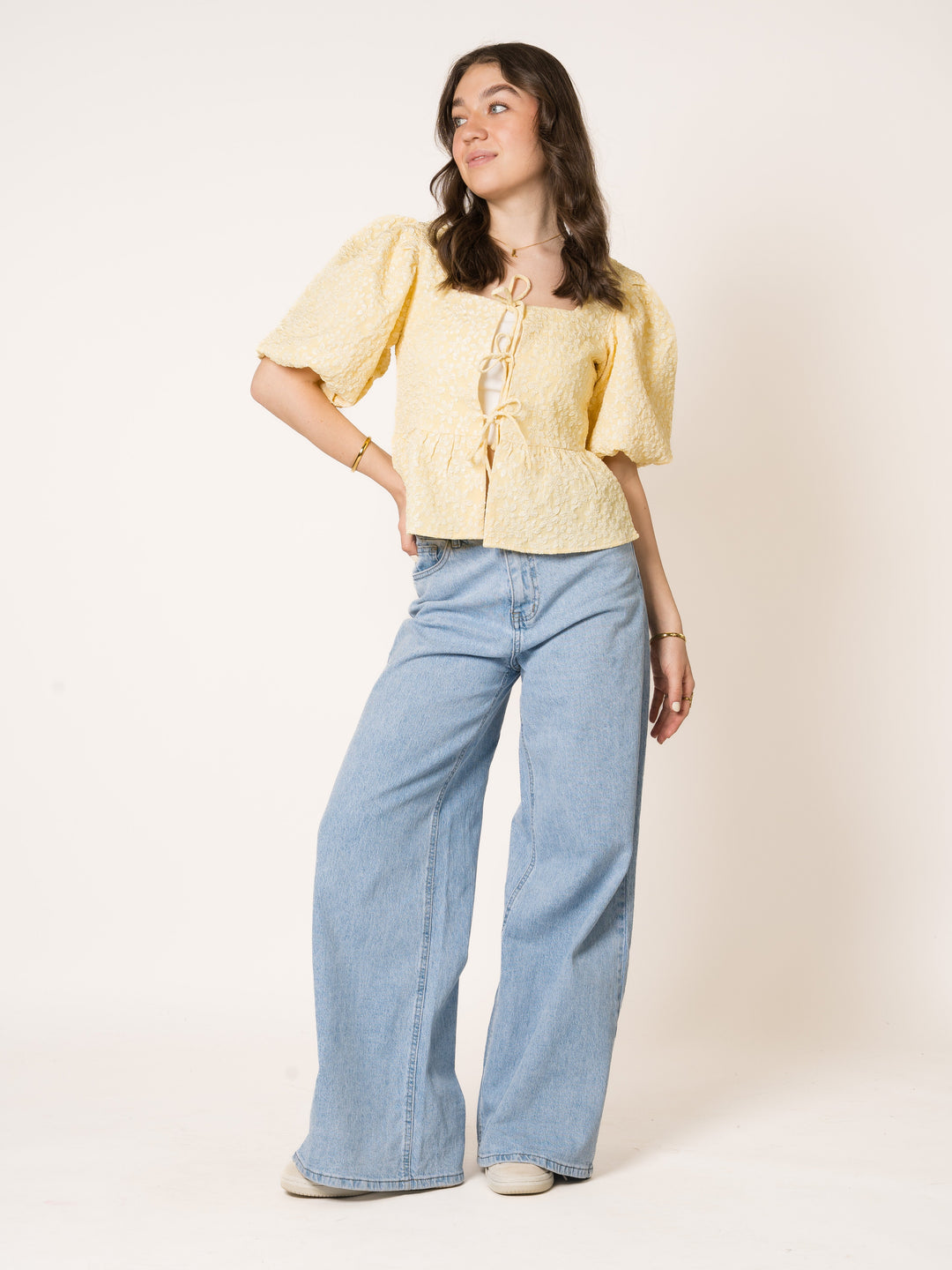 Minka | Elegante 3D-Blumenbluse