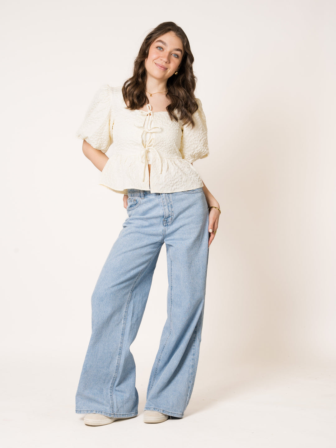 Minka | Elegante 3D-Blumenbluse