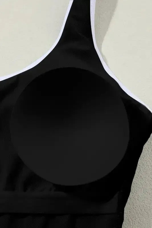 Zailara | Figurformender Badeanzug in Schwarz