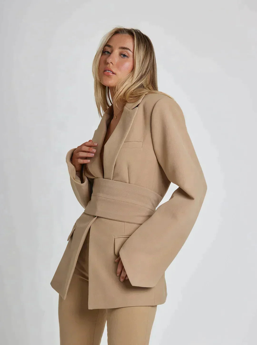 Catinka | Blazer mit Gürtel