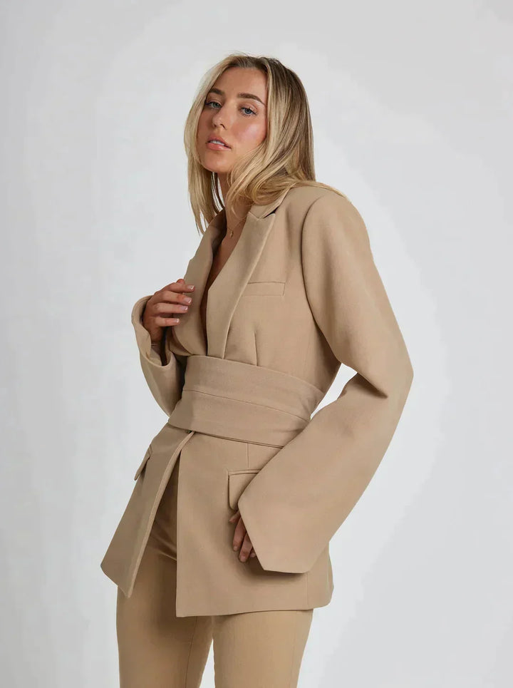 Catinka | Blazer mit Gürtel