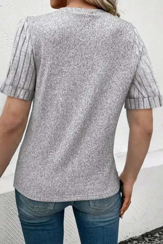 Tazira | Graues Rundhals Shirt Damen