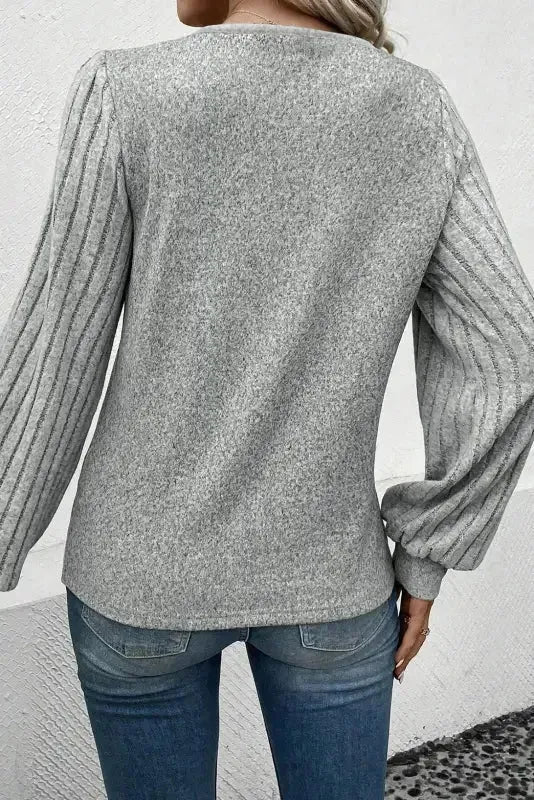 Tazira | Graues Rundhals Shirt Damen