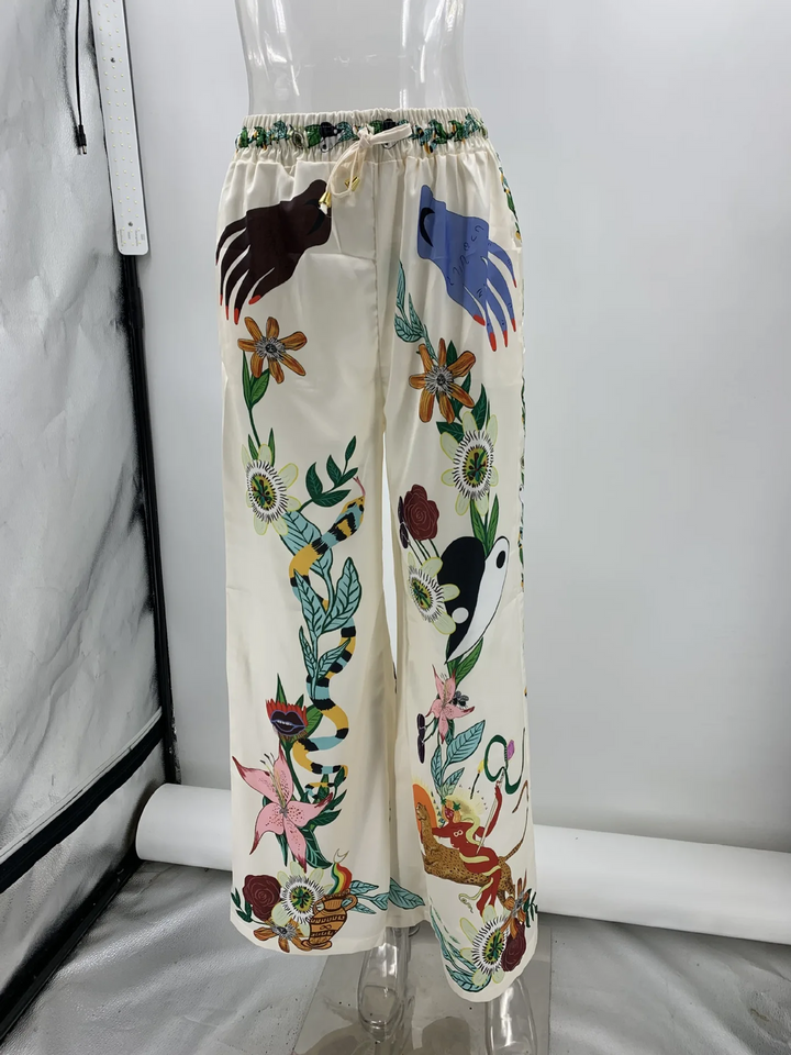 Calluna | Zweiteiliges Set aus Satin mit Graffitidruck für Frauen