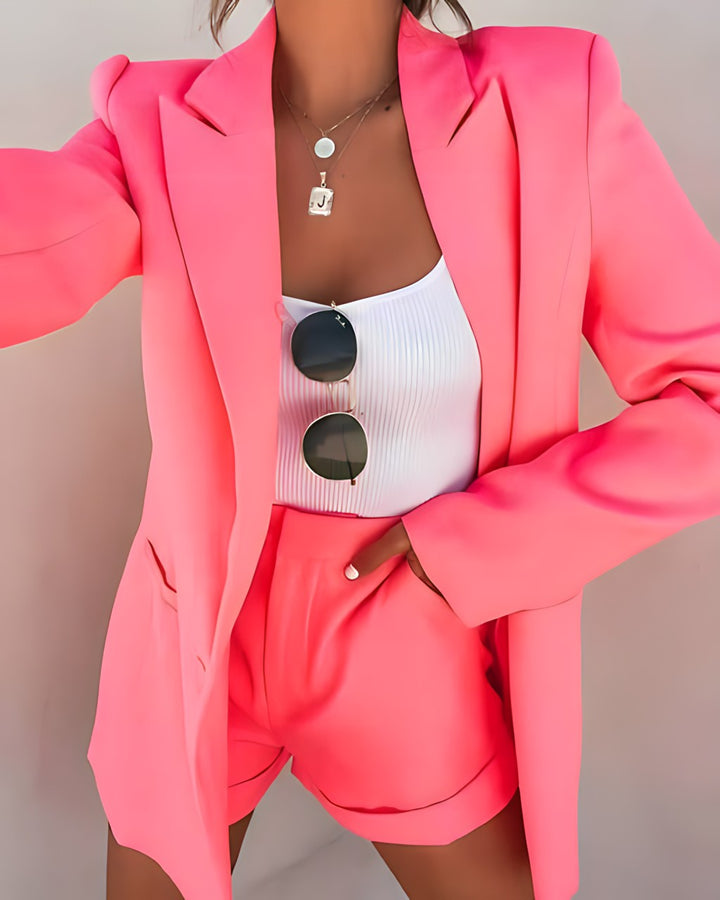 Adellene | Set mit Blazer und Shorts