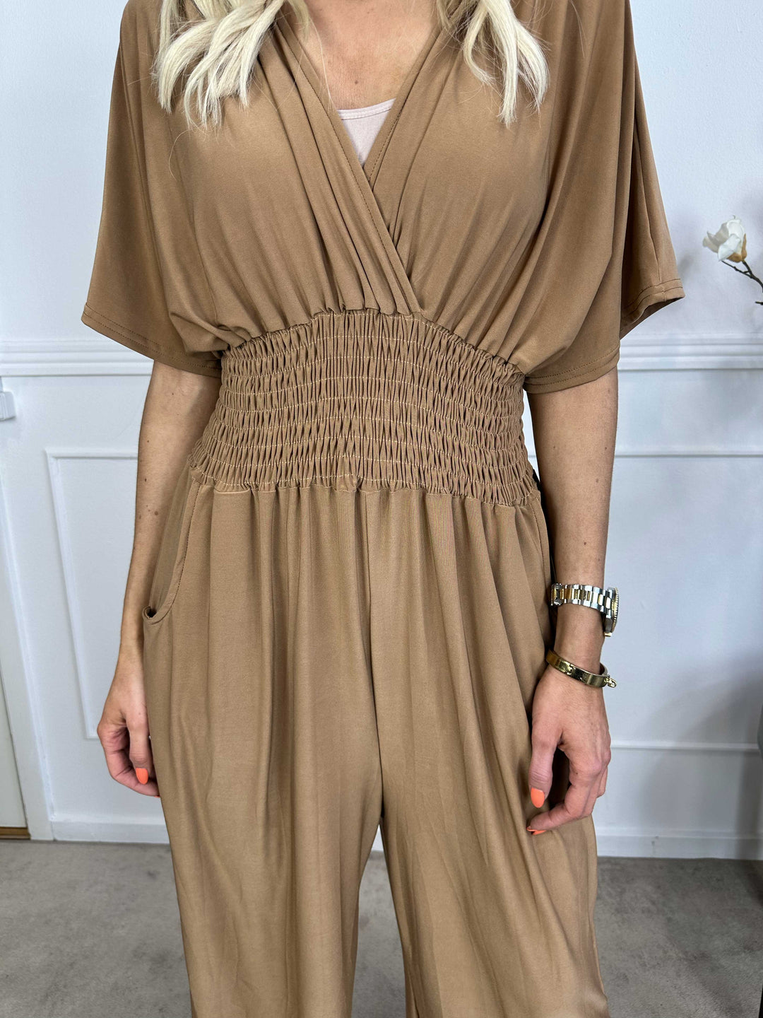 Vairisse | Elastischer Jumpsuit