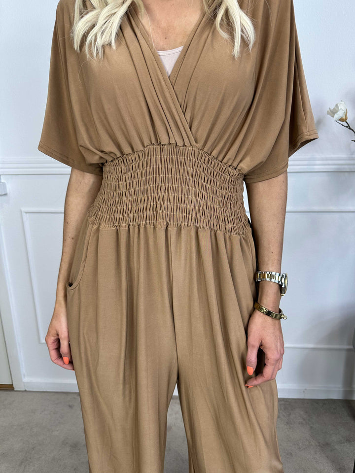 Vairisse | Elastischer Jumpsuit